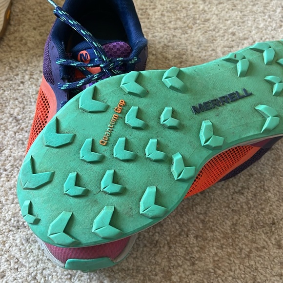 Merrell size 9 - Picture 2 of 3